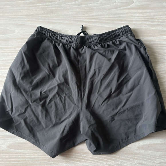 Gymshark Arrival 5" Shorts - Picture 1 of 5